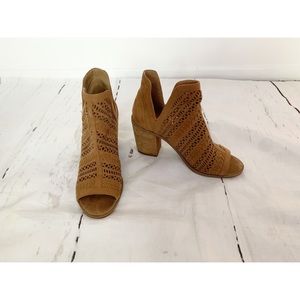 Steve Madden Open Toe Booties Heels Size 7.5